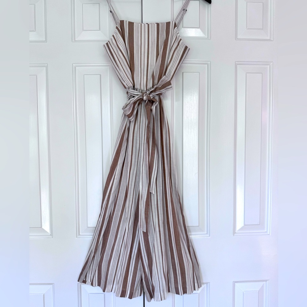 Alice + Olivia Cream and Tan Wide Cropped Wide Legged Jumpsuit
